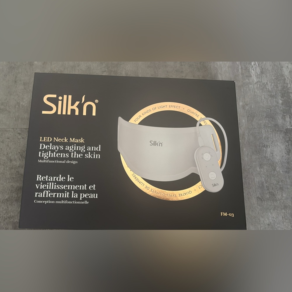 NWOT Silk'n LED Neck Mask in sealed box